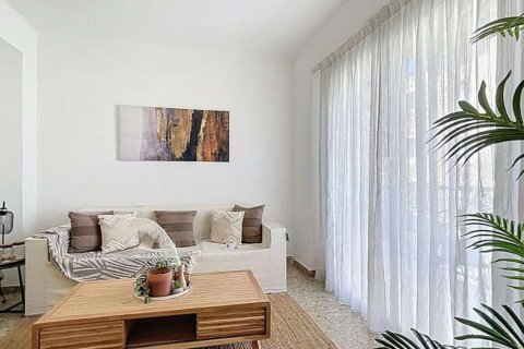 Продажа квартиры в Аликанте, Испания 3 спальни, 117м2 №179780 - фото 5