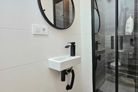 Продажа квартиры в Аликанте, Испания 2 спальни, 87м2 №179779 - фото 6