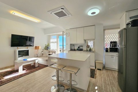 Продажа квартиры в Аликанте, Испания 2 спальни, 87м2 №179779 - фото 9
