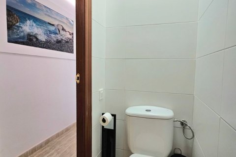 Продажа квартиры в Аликанте, Испания 2 спальни, 87м2 №179779 - фото 8