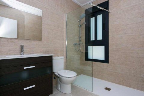 Duplex for sale Daya Nueva, Alicante, Spain 3 bedrooms, 108 sq.m. No. 133997 - photo 17