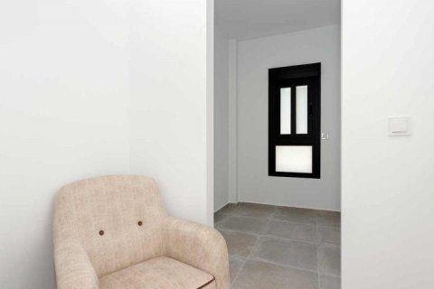 Duplex for sale Daya Nueva, Alicante, Spain 3 bedrooms, 108 sq.m. No. 133997 - photo 16