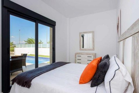 Duplex for sale Daya Nueva, Alicante, Spain 3 bedrooms, 108 sq.m. No. 133997 - photo 11