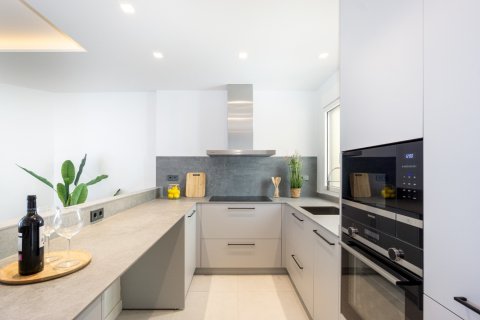 Apartment à vendre Barcelona, Espagne, 3 chambres, 82 m2 No. 133993 - photo 6