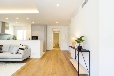 Apartment à vendre Barcelona, Espagne, 3 chambres, 82 m2 No. 133993 - photo 7