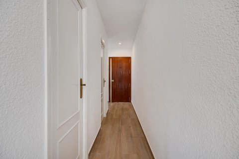 Apartamento en venta en Torrevieja, Alicante, España 2 dormitorios,  No. 140468 - foto 27