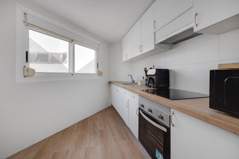 Apartamento en venta en Torrevieja, Alicante, España 2 dormitorios,  No. 140468 - foto 5