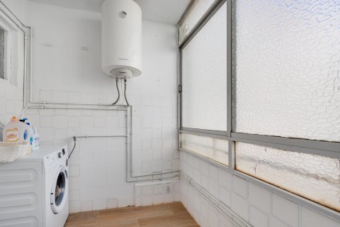 Apartamento en venta en Torrevieja, Alicante, España 2 dormitorios,  No. 140468 - foto 13