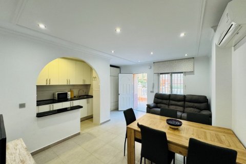 Продажа квартиры в Торревьеха, Аликанте, Испания 2 спальни, 65м2 №140470 - фото 4