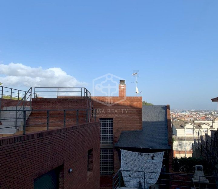 Villa à Castelldefels, Barcelona, Espagne 5 chambres, 332 m2 No. 181698