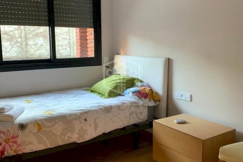 Huvila vuokrattavana Castelldefels, Barcelona, Espanja, 5 makuuhuonetta, 332 m2 No. 181698 - kuva 14
