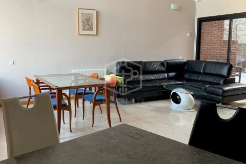 Huvila vuokrattavana Castelldefels, Barcelona, Espanja, 5 makuuhuonetta, 332 m2 No. 181698 - kuva 10