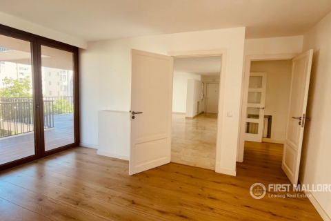 Продажа квартиры в Пальма-де-Майорка, Майорка, Испания 4 спальни, 258м2 №167791 - фото 8
