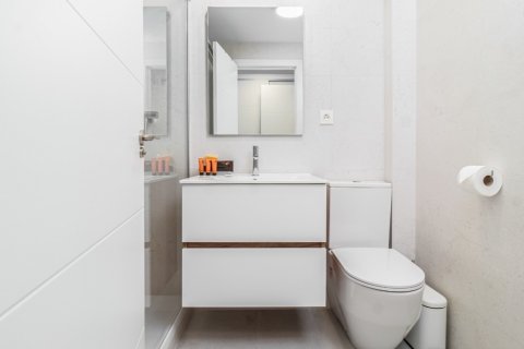 Wohnung zum Verkauf in Mil Palmeras, Alicante, Spanien 2 Schlafzimmer, 80 m2 Nr. 145209 - Foto 15