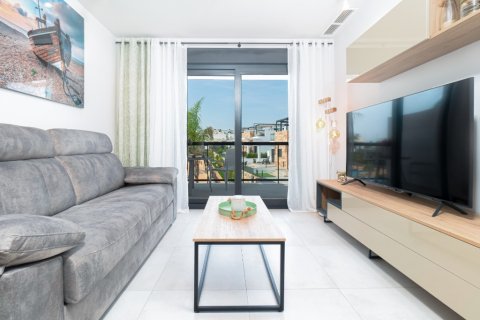 Wohnung zum Verkauf in Mil Palmeras, Alicante, Spanien 2 Schlafzimmer, 80 m2 Nr. 145209 - Foto 2