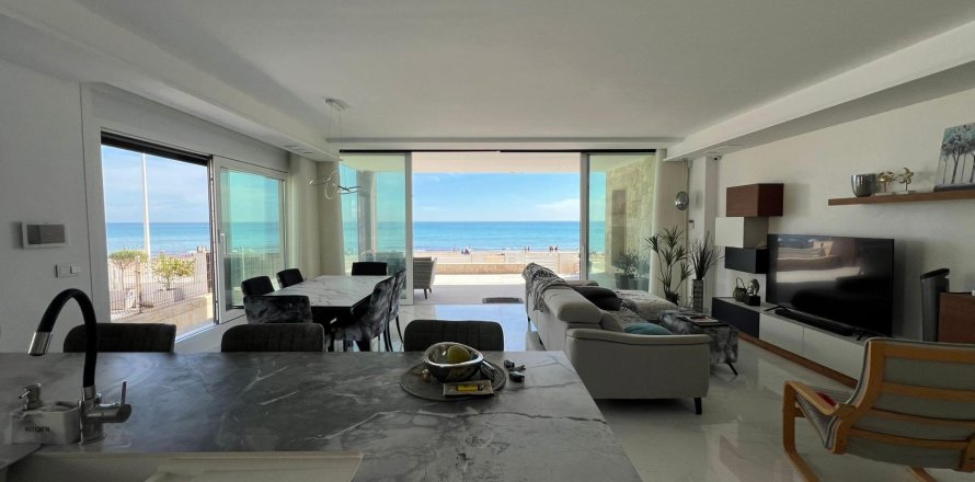 Villa a La Mata, Alicante, Spagna 5 camere da letto, 94 mq. N° 165432