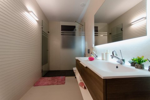 Villa for sale in Campoamor, Alicante, Spain 4 bedrooms, 322 sq.m. No. 165428 - photo 4