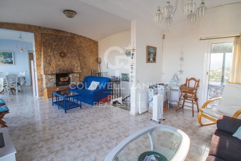 House for sale in Begur, Girona, Spain 5 bedrooms, 290 sq.m. No. 160373 - photo 8
