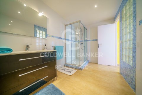 Продажа виллы в Розы, Герона, Испания 5 спален, 281м2 №160369 - фото 25