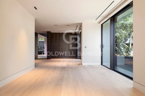 Huvila myytävänä Barcelona, Espanja, 6 makuuhuonetta, 1040 m2 No. 160375 - kuva 19