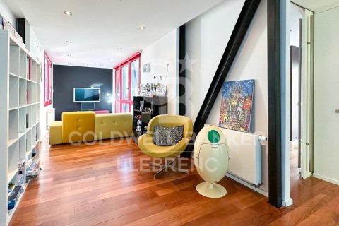 Сasa en venta en Barcelona, España 6 dormitorios, 490 m2 No. 160374 - foto 28