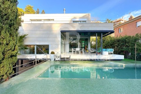 House in Barcelona, Spain 6 bedrooms, 490 sq.m. No. 160374