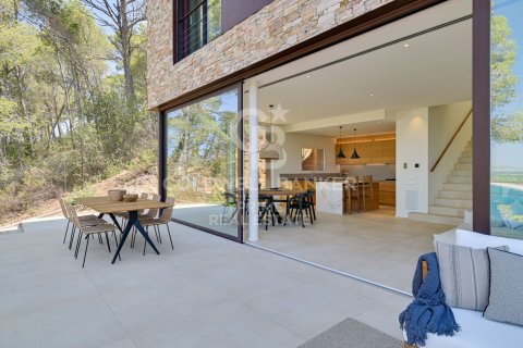 Huvila myytävänä Begur, Girona, Espanja, 4 makuuhuonetta, 329 m2 No. 160371 - kuva 13