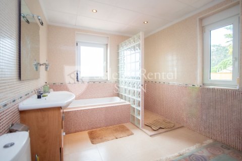 Talo myytävänä Lloret de Mar, Girona, Espanja, 5 makuuhuonetta, 240 m2 No. 166429 - kuva 20