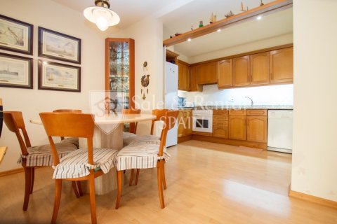 Apartament w Sant Feliu de Guixols, Girona, Hiszpania 3 sypialnie, 79 mkw. nr 166430 – zdjęcie 10