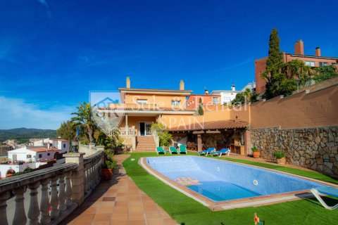 Casa a Tossa de Mar, Girona, Spagna 5 camere da letto, 362 mq. N° 166426