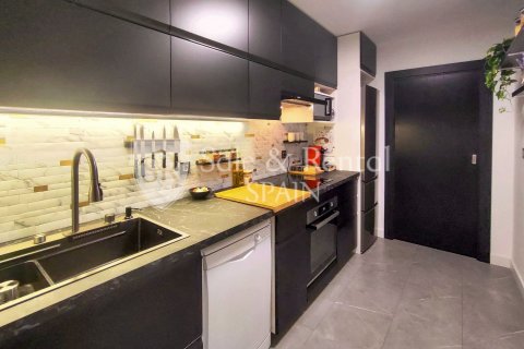 Huoneisto myytävänä Blanes, Girona, Espanja, 4 makuuhuonetta, 90 m2 No. 166428 - kuva 11