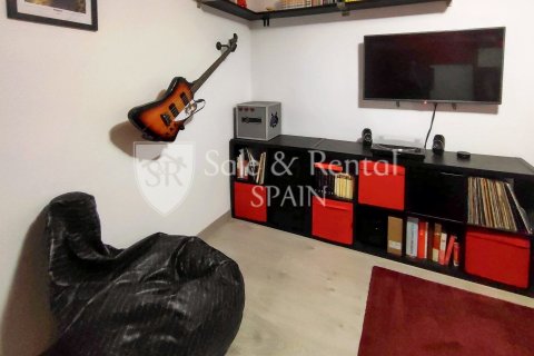 Huoneisto myytävänä Blanes, Girona, Espanja, 4 makuuhuonetta, 90 m2 No. 166428 - kuva 27