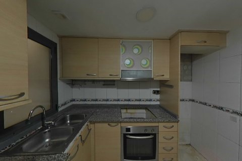 Apartment for sale in Pineda de Mar, Barcelona, Spain 3 bedrooms, 92 sq.m. No. 167039 - photo 3