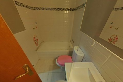 Apartment for sale in Pineda de Mar, Barcelona, Spain 3 bedrooms, 92 sq.m. No. 167039 - photo 13
