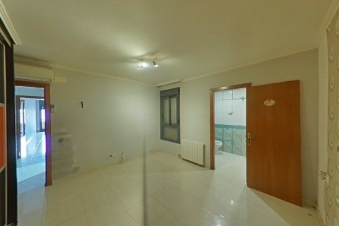 Apartment for sale in Pineda de Mar, Barcelona, Spain 3 bedrooms, 92 sq.m. No. 167039 - photo 7