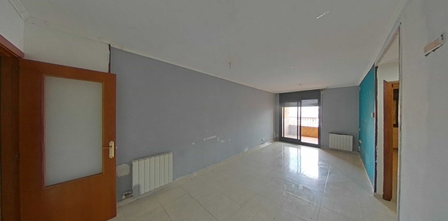 Apartment in Pineda de Mar, Barcelona, Spain 3 bedrooms, 92 sq.m. No. 167039