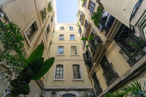 Dzīvoklis pārdošanā Barcelona, Spānijā 2 istabas, 308 m2 Nr. 167038 - attēls 27