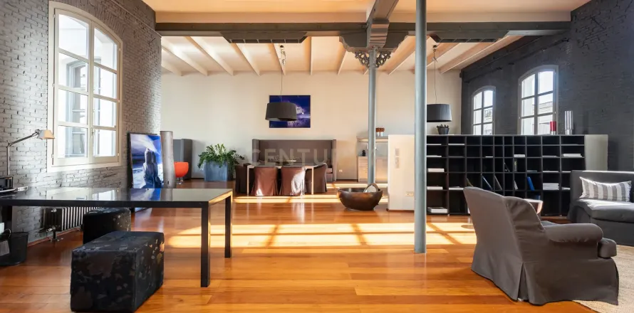 Dzīvoklis Barcelona, Spānijā 2 istabas, 308 m2 Nr. 167038