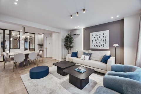 Huvila Madrid, Espanja 3 makuuhuonetta, 143 m2 No. 179934
