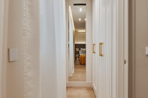 Villa till salu i Madrid, Spanien 5 sovrum, 245 kvm. Nr. 179936 - foto 30