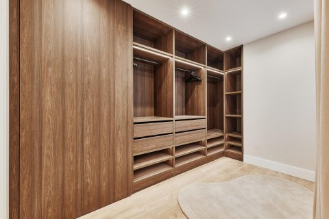 Huvila myytävänä Madrid, Espanja, 3 makuuhuonetta, 180 m2 No. 179935 - kuva 8