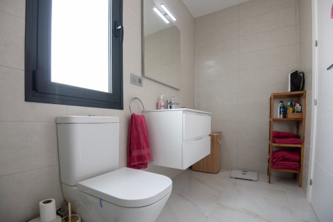 Huoneisto myytävänä Pinar De Campoverde, Alicante, Espanja, 3 makuuhuonetta, 112 m2 No. 144584 - kuva 20