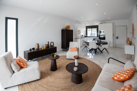 Huoneisto myytävänä Pinar De Campoverde, Alicante, Espanja, 3 makuuhuonetta, 112 m2 No. 144584 - kuva 22