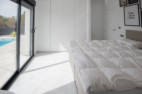 Huoneisto myytävänä Pinar De Campoverde, Alicante, Espanja, 3 makuuhuonetta, 112 m2 No. 144584 - kuva 18
