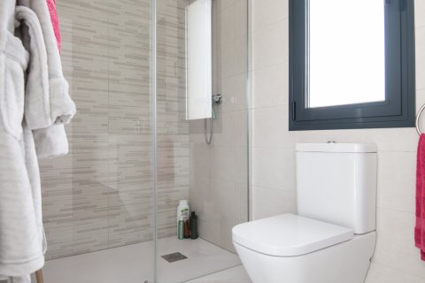 Huoneisto myytävänä Pinar De Campoverde, Alicante, Espanja, 3 makuuhuonetta, 112 m2 No. 144584 - kuva 19