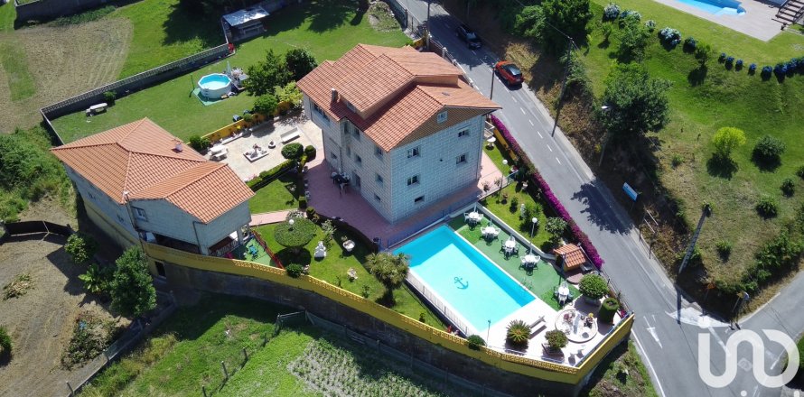 Дом в Пойо, Понтеведра, Испания 15 спален, 689м2 №153309