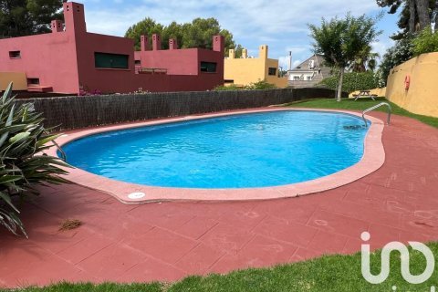 Villetta a schiera in vendita a Tarragona, Spagna 4 camere da letto, 218 mq. N° 153314 - foto 2