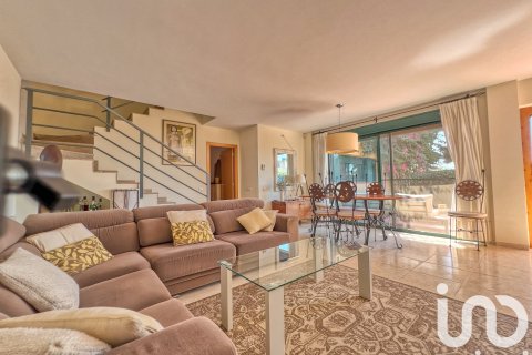 Villetta a schiera in vendita a Tarragona, Spagna 4 camere da letto, 218 mq. N° 153314 - foto 6