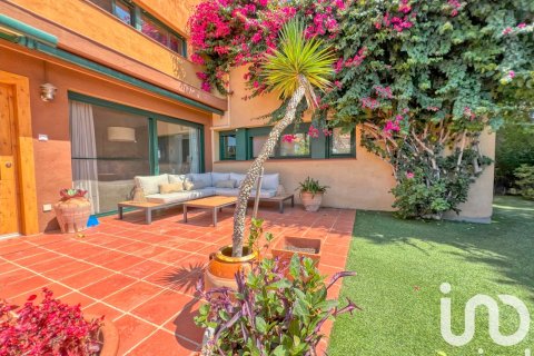 Villetta a schiera a Tarragona, Spagna 4 camere da letto, 218 mq. N° 153314