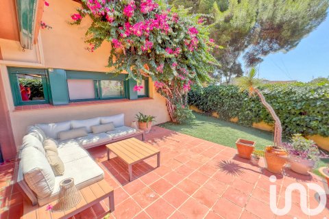 Villetta a schiera in vendita a Tarragona, Spagna 4 camere da letto, 218 mq. N° 153314 - foto 30